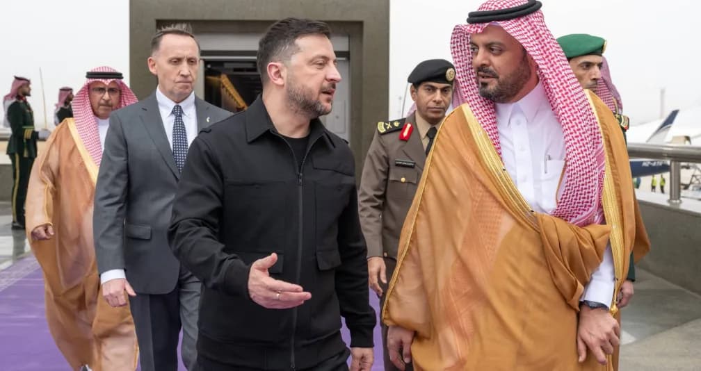 الرئيس الأوكراني في جدة لحضور «اجتماعات مهمة»