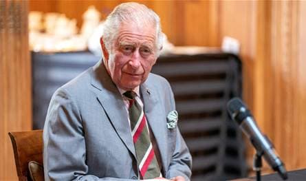 في نهاية 2025.. كيف خرق الملك تشارلز التقاليد الملكية؟
