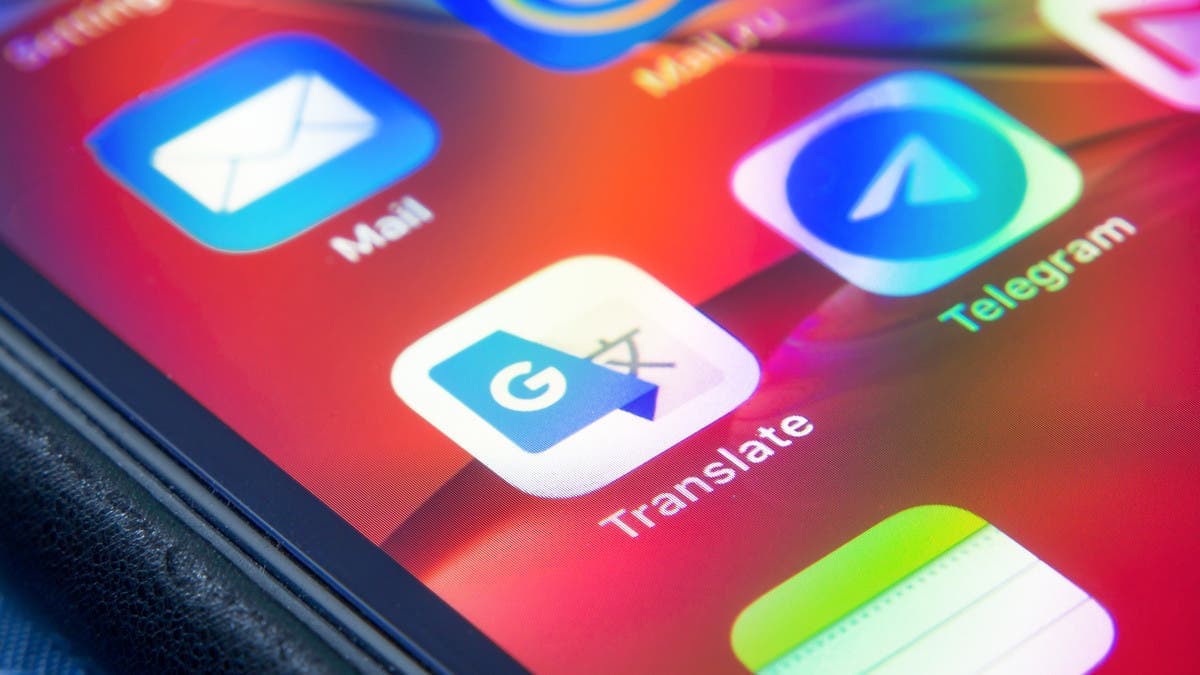 بميزة ذكاء اصطناعي.. ترجمة غوغل تتحول لمدرب لتصحيح نطقك للغات